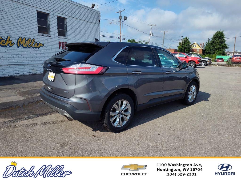2022 Ford Edge — interior view